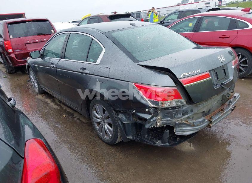 Photo 3 of 2011 Honda Accord 2.4 EX-L (VIN 1HGCP2F85BA005324)