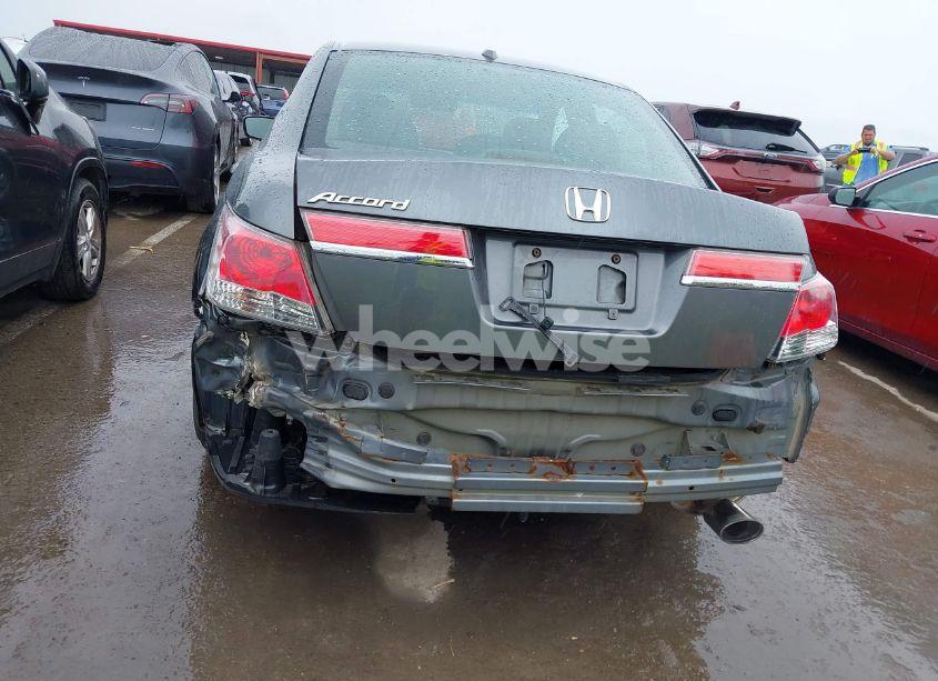 Photo 6 of 2011 Honda Accord 2.4 EX-L (VIN 1HGCP2F85BA005324)