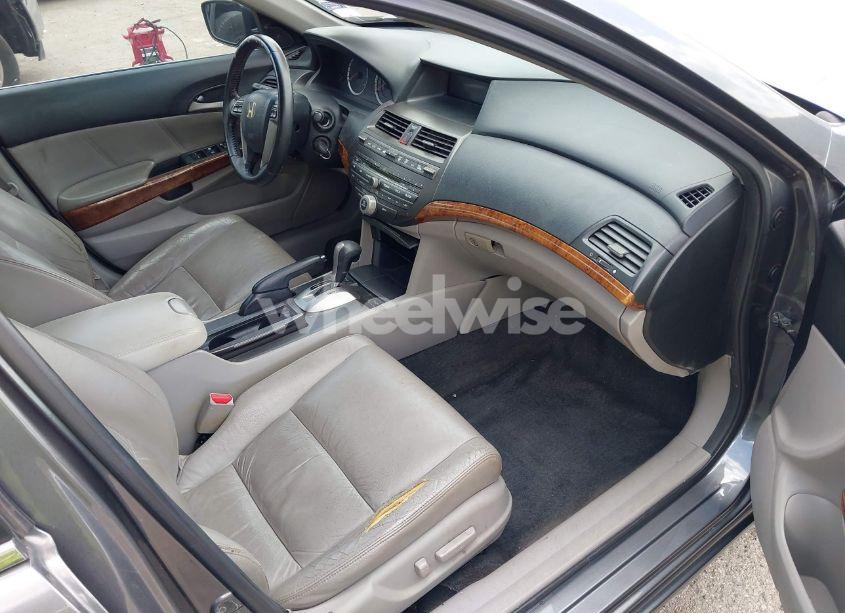 Photo 5 of 2011 Honda Accord 2.4 EX-L (VIN 1HGCP2F85BA026352)