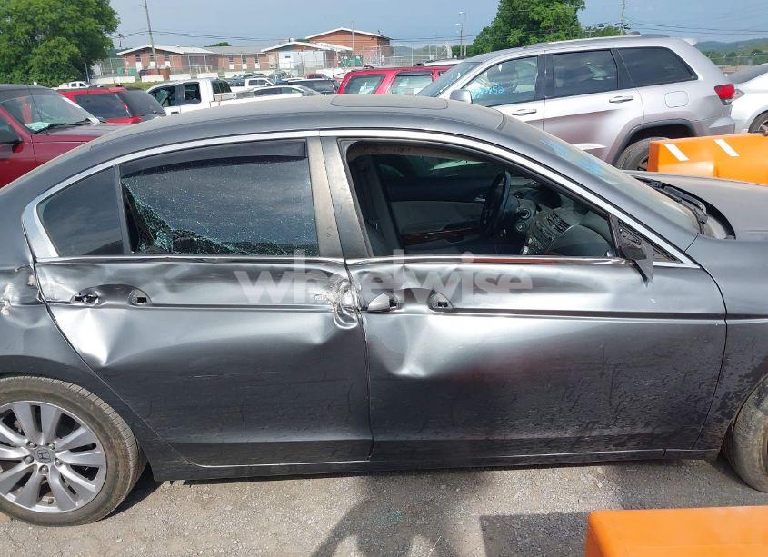 Photo 13 of 2011 Honda Accord 2.4 EX-L (VIN 1HGCP2F85BA049128)