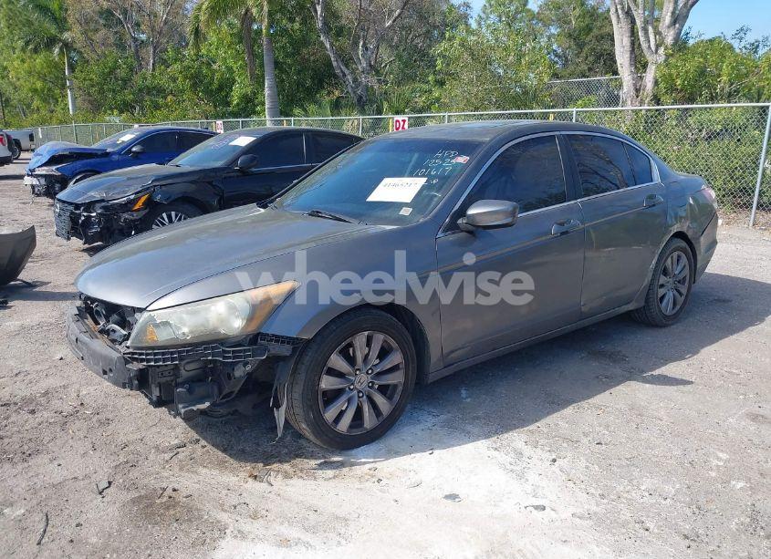 Photo 2 of 2012 Honda Accord 2.4 EX-L (VIN 1HGCP2F85CA101617)