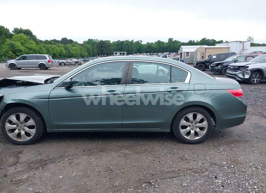 Photo 14 of 2010 Honda Accord 2.4 EX-L (VIN 1HGCP2F86AA004259)