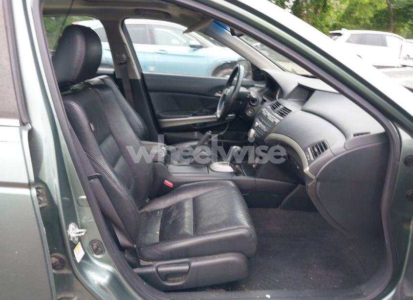 Photo 5 of 2010 Honda Accord 2.4 EX-L (VIN 1HGCP2F86AA004259)