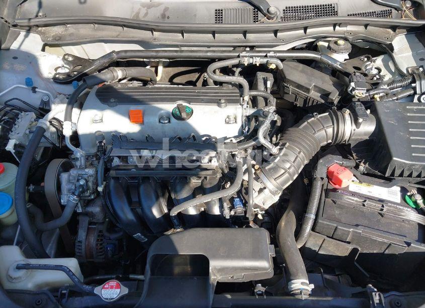 Photo 10 of 2010 Honda Accord 2.4 EX-L (VIN 1HGCP2F86AA024060)
