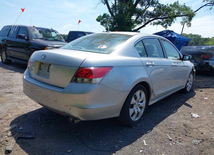 Photo 4 of 2010 Honda Accord 2.4 EX-L (VIN 1HGCP2F86AA059522)