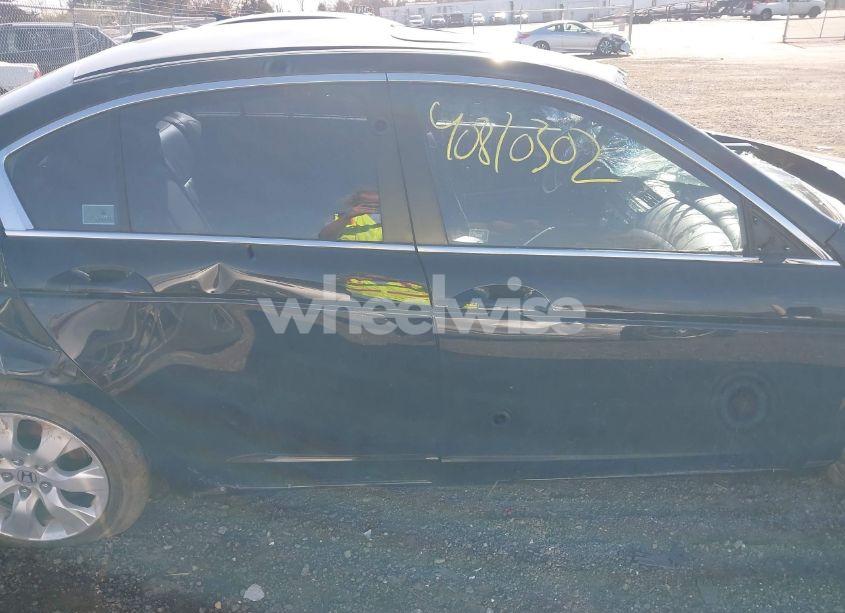 Photo 13 of 2010 Honda Accord 2.4 EX-L (VIN 1HGCP2F86AA081827)