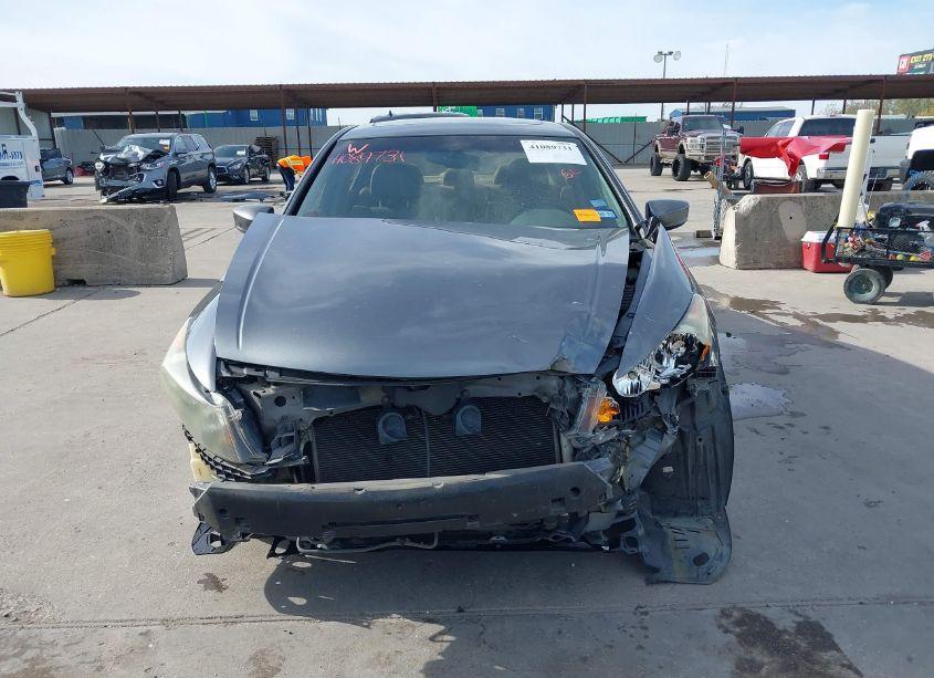 Photo 13 of 2010 Honda Accord 2.4 EX-L (VIN 1HGCP2F86AA096649)