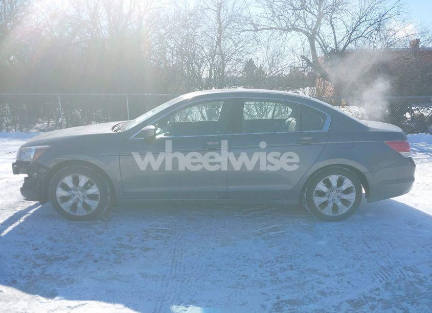 Photo 15 of 2010 Honda Accord 2.4 EX-L (VIN 1HGCP2F86AA108475)