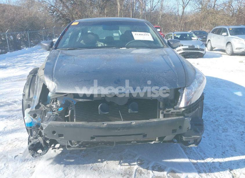 Photo 18 of 2010 Honda Accord 2.4 EX-L (VIN 1HGCP2F86AA108475)