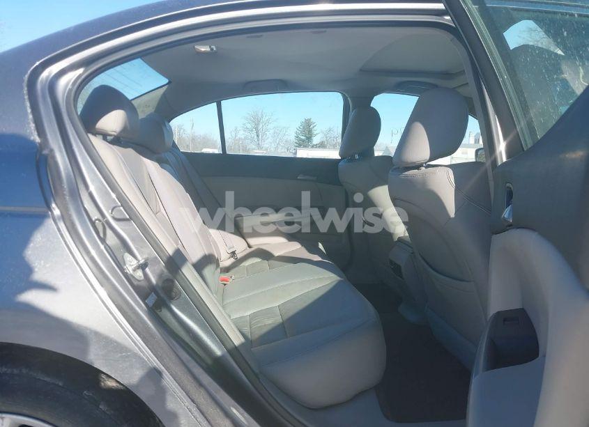 Photo 8 of 2010 Honda Accord 2.4 EX-L (VIN 1HGCP2F86AA108475)