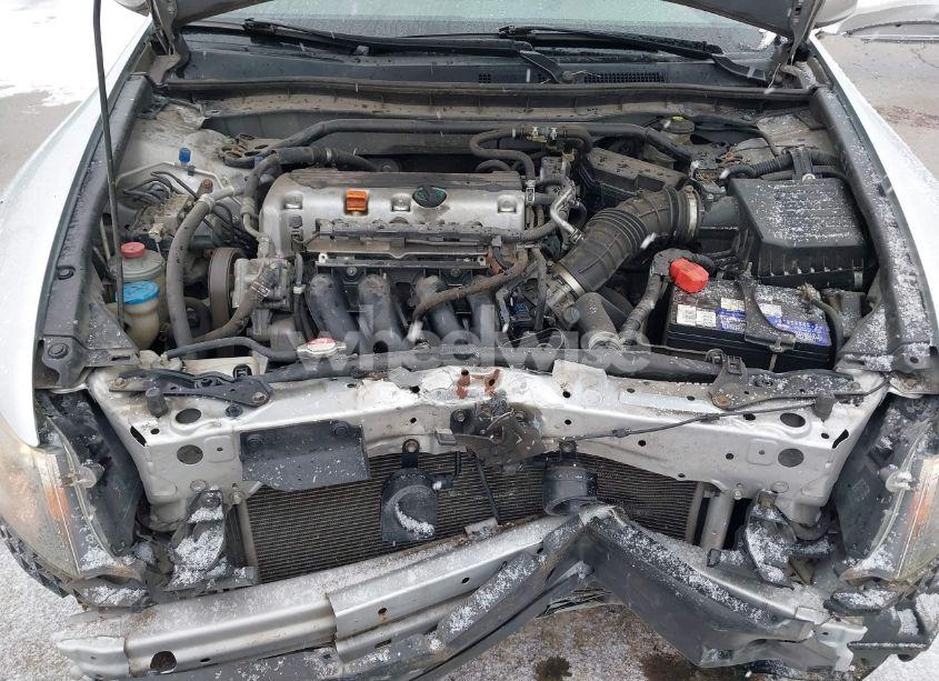 Photo 10 of 2010 Honda Accord 2.4 EX-L (VIN 1HGCP2F86AA115071)