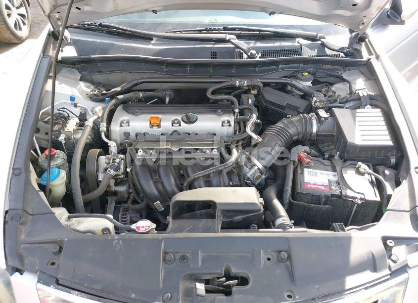 Photo 10 of 2010 Honda Accord 2.4 EX-L (VIN 1HGCP2F86AA116821)