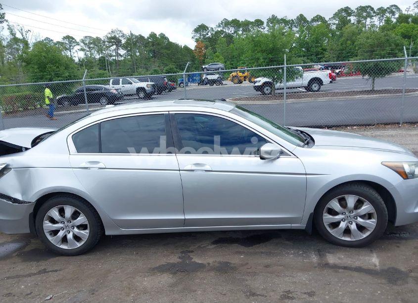 Photo 13 of 2010 Honda Accord 2.4 EX-L (VIN 1HGCP2F86AA143761)