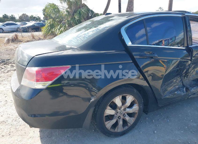 Photo 19 of 2010 Honda Accord 2.4 EX-L (VIN 1HGCP2F86AA170233)