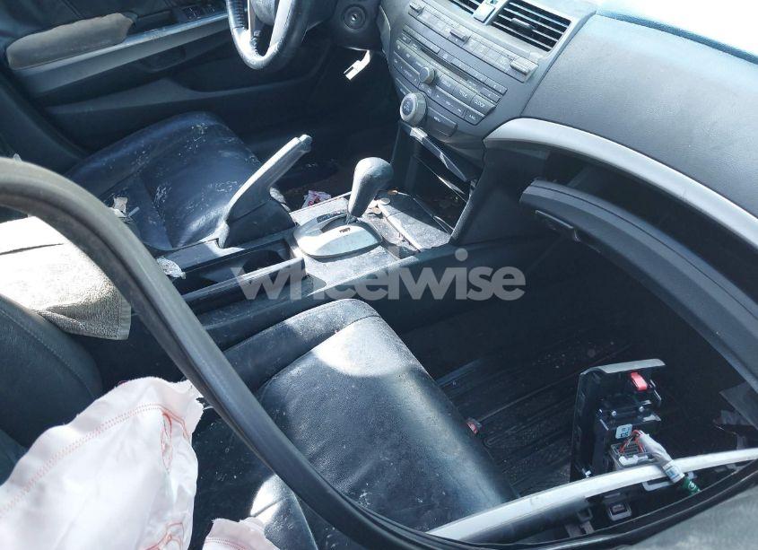 Photo 5 of 2010 Honda Accord 2.4 EX-L (VIN 1HGCP2F86AA170233)