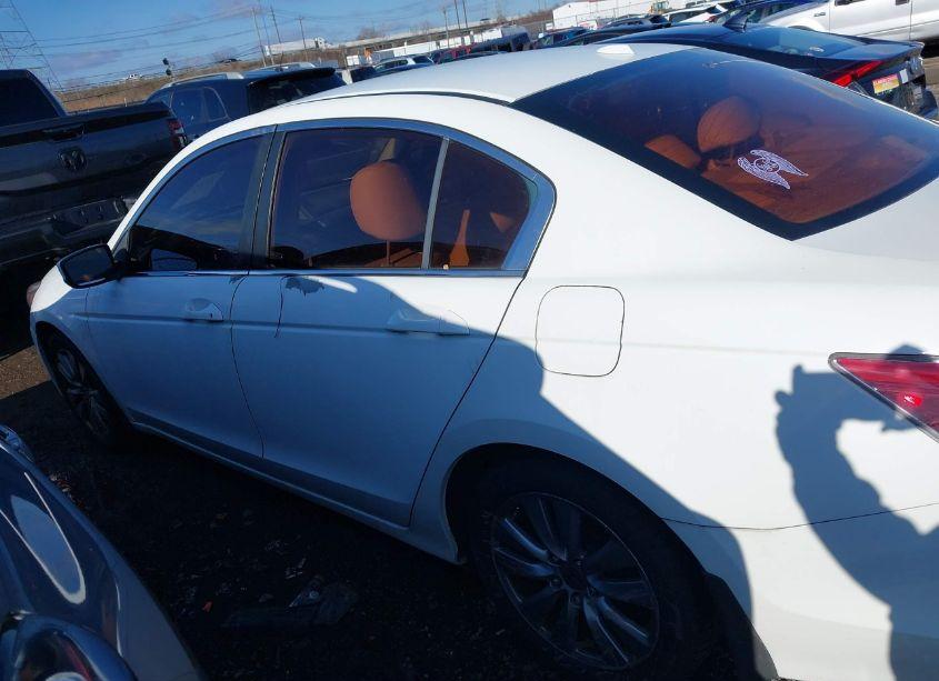 Photo 14 of 2011 Honda Accord 2.4 EX-L (VIN 1HGCP2F86BA013576)