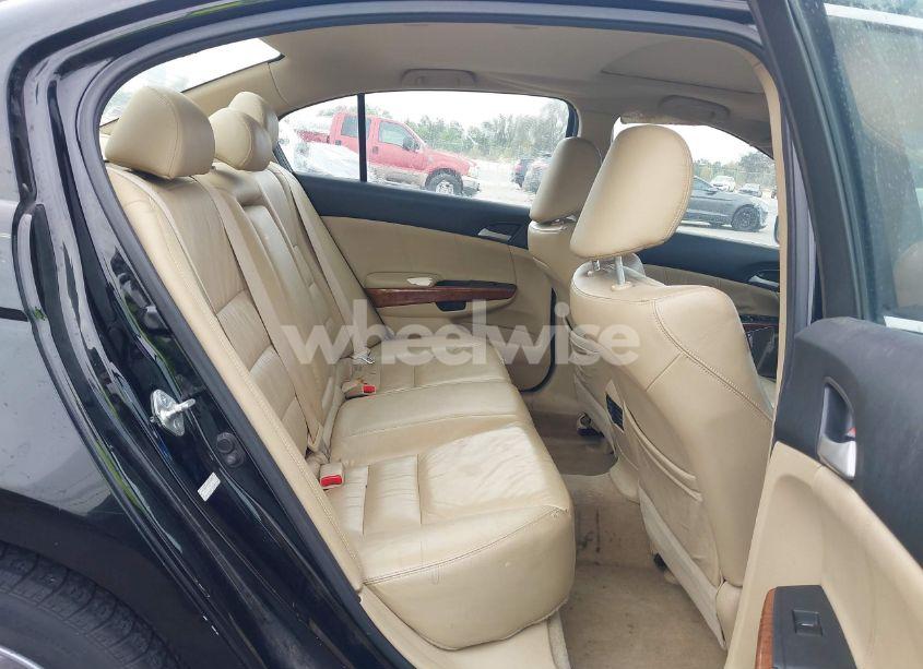 Photo 8 of 2011 Honda Accord 2.4 EX-L (VIN 1HGCP2F86BA017871)