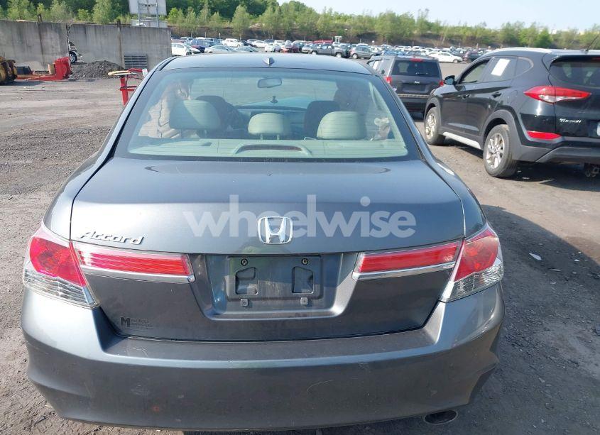 Photo 16 of 2011 Honda Accord 2.4 EX-L (VIN 1HGCP2F86BA047579)