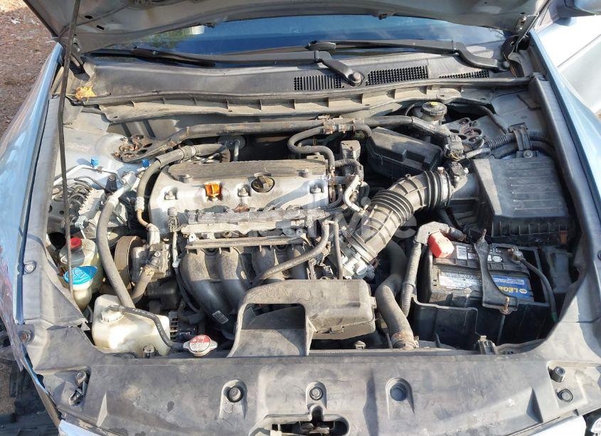 Photo 10 of 2011 Honda Accord 2.4 EX-L (VIN 1HGCP2F86BA051728)