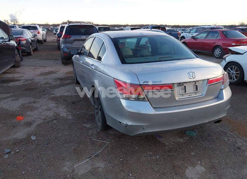 Photo 3 of 2011 Honda Accord 2.4 EX-L (VIN 1HGCP2F86BA072899)