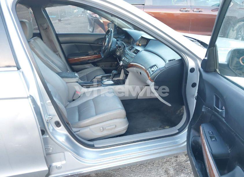 Photo 5 of 2011 Honda Accord 2.4 EX-L (VIN 1HGCP2F86BA072899)