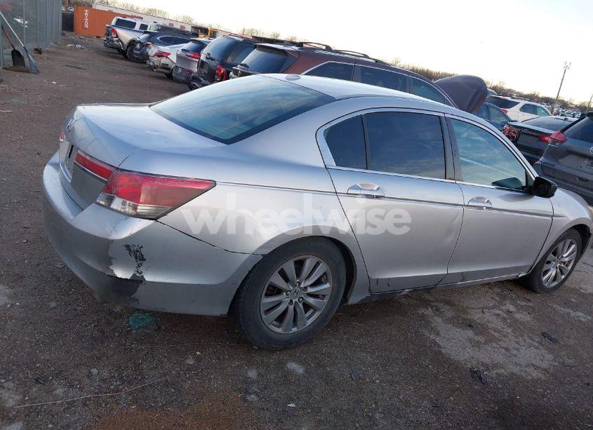 Photo 6 of 2011 Honda Accord 2.4 EX-L (VIN 1HGCP2F86BA072899)