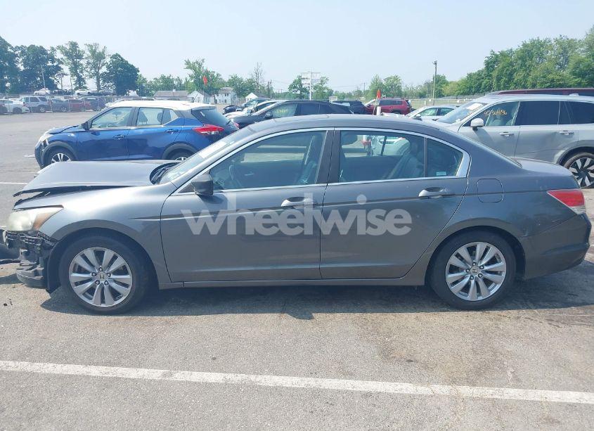 Photo 14 of 2011 Honda Accord 2.4 EX-L (VIN 1HGCP2F86BA075060)