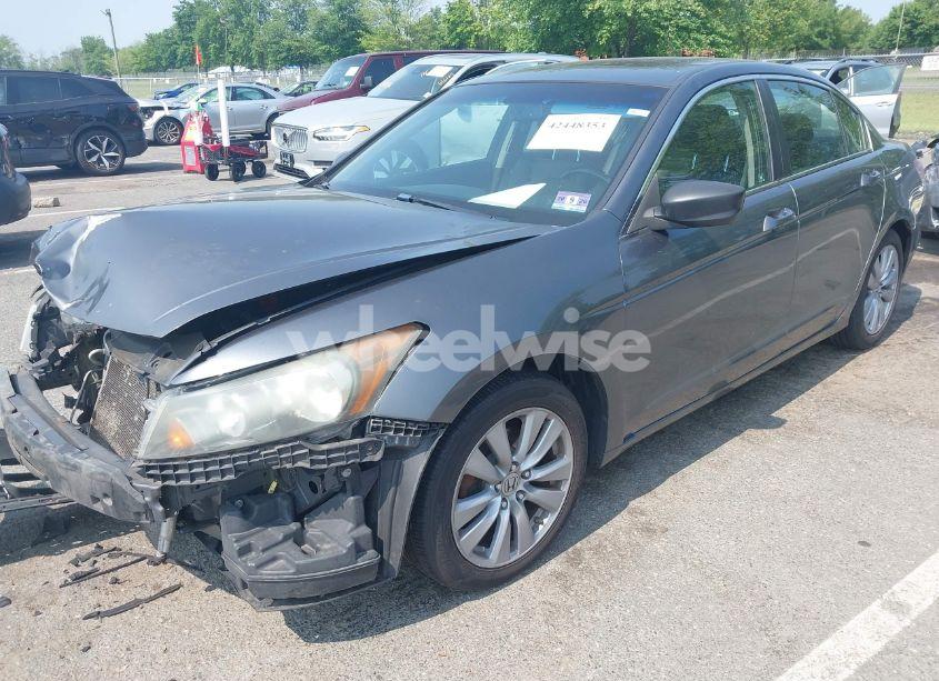 Photo 2 of 2011 Honda Accord 2.4 EX-L (VIN 1HGCP2F86BA075060)