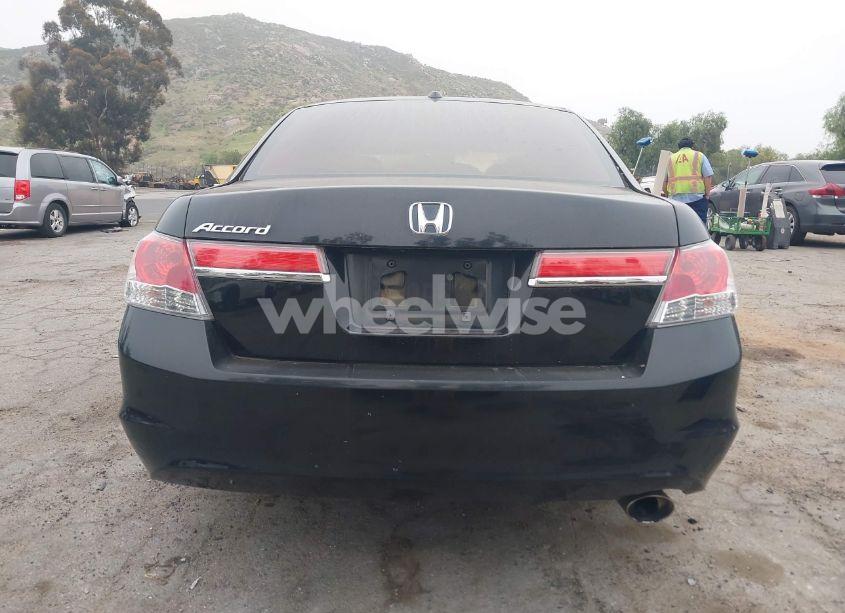 Photo 17 of 2011 Honda Accord 2.4 EX-L (VIN 1HGCP2F86BA123964)