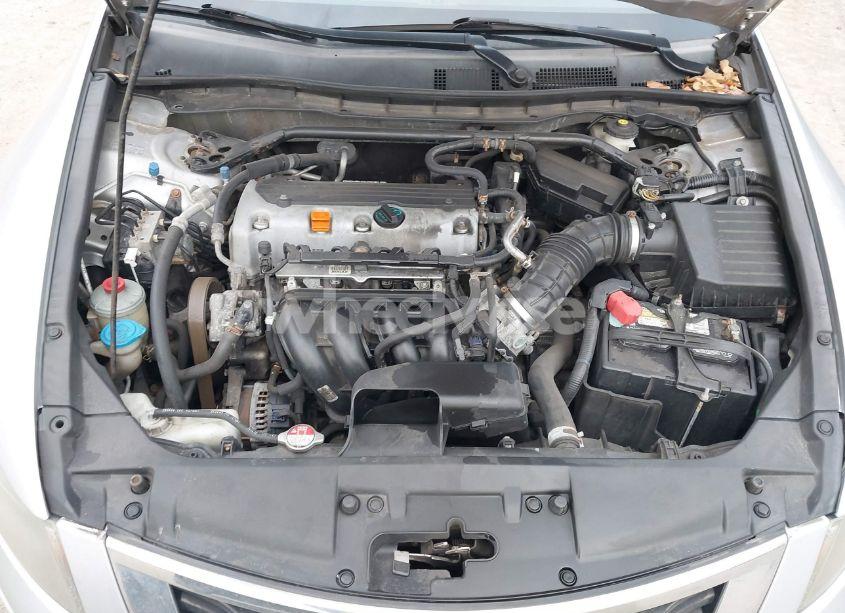 Photo 10 of 2010 Honda Accord 2.4 EX-L (VIN 1HGCP2F87AA020390)