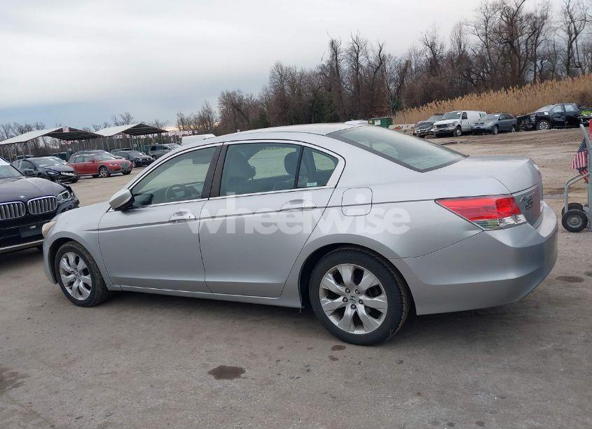 Photo 14 of 2010 Honda Accord 2.4 EX-L (VIN 1HGCP2F87AA020390)