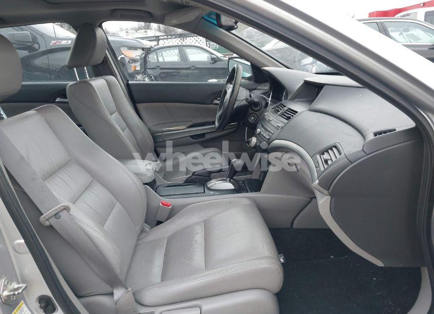 Photo 5 of 2010 Honda Accord 2.4 EX-L (VIN 1HGCP2F87AA020390)