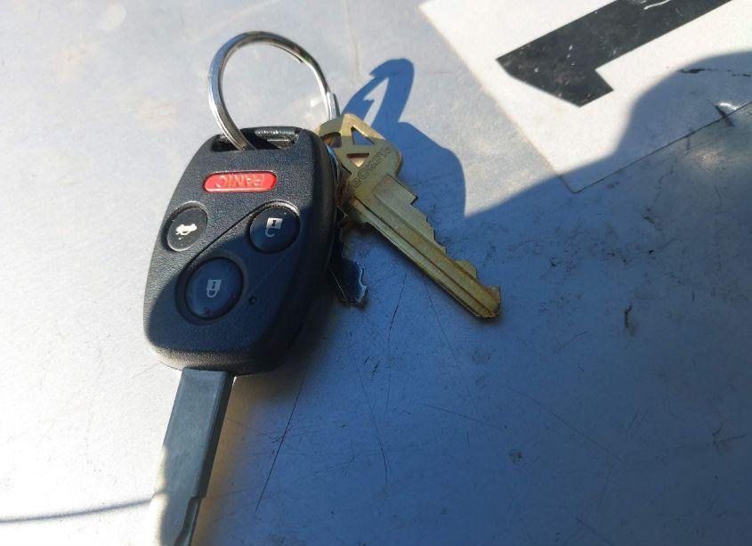 Photo 11 of 2010 Honda Accord 2.4 EX-L (VIN 1HGCP2F87AA024956)