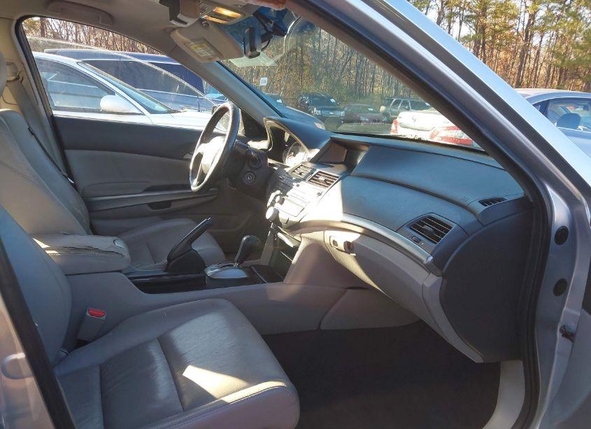 Photo 5 of 2010 Honda Accord 2.4 EX-L (VIN 1HGCP2F87AA024956)