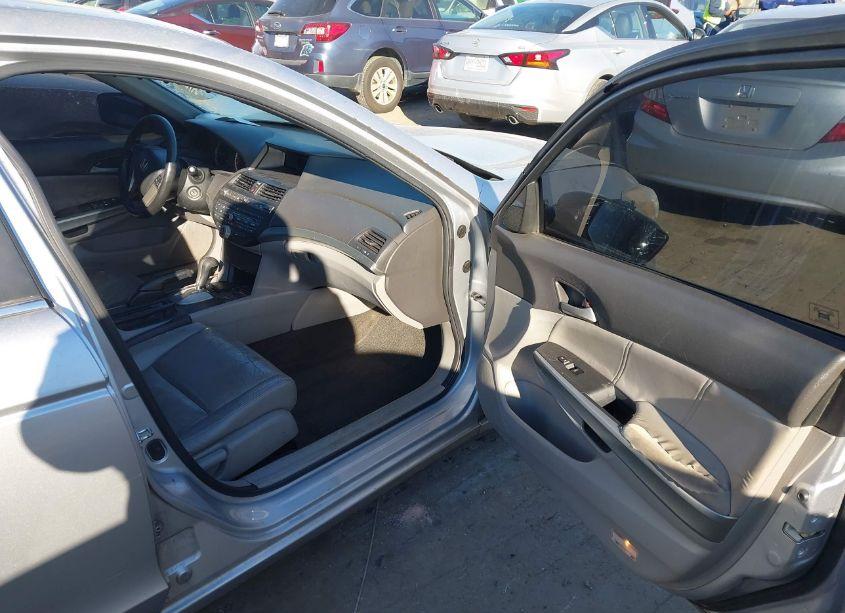 Photo 5 of 2010 Honda Accord 2.4 EX-L (VIN 1HGCP2F87AA032281)