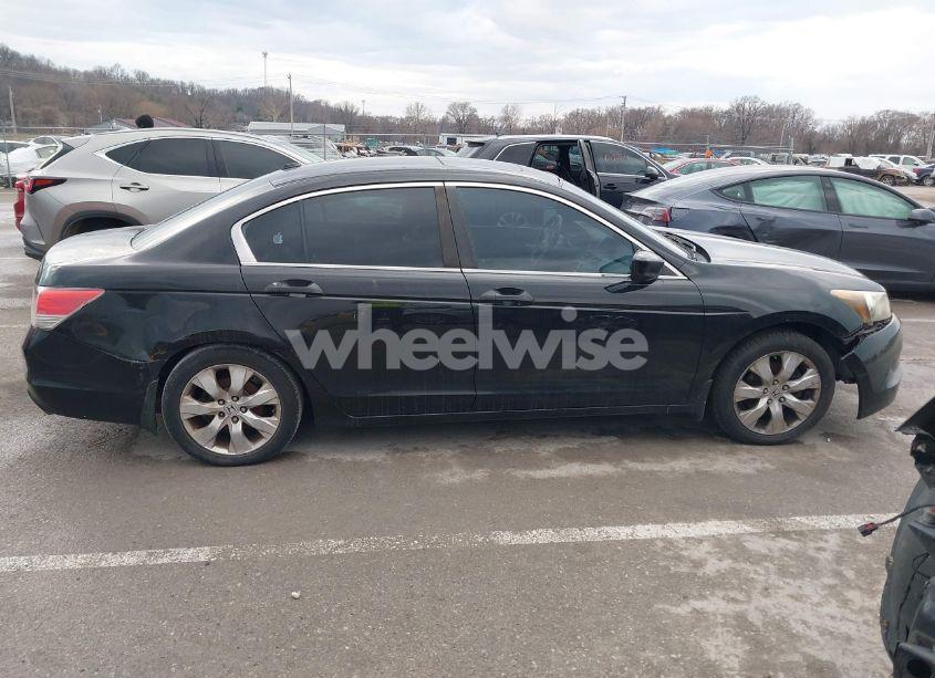 Photo 13 of 2010 Honda Accord 2.4 EX-L (VIN 1HGCP2F87AA040364)