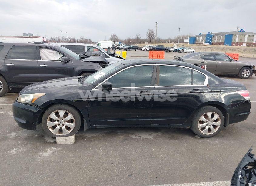 Photo 14 of 2010 Honda Accord 2.4 EX-L (VIN 1HGCP2F87AA040364)