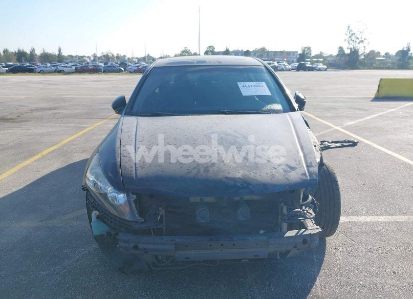 Photo 13 of 2010 Honda Accord 2.4 EX-L (VIN 1HGCP2F87AA115984)