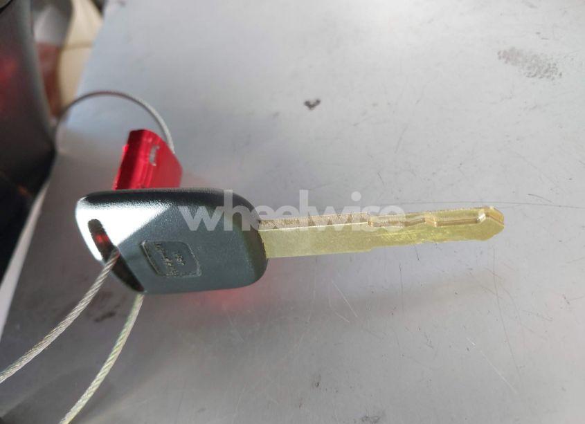 Photo 11 of 2011 Honda Accord 2.4 EX-L (VIN 1HGCP2F87BA057022)