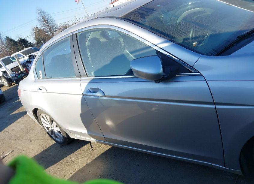 Photo 13 of 2011 Honda Accord 2.4 EX-L (VIN 1HGCP2F87BA080901)