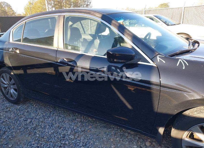 Photo 13 of 2011 Honda Accord 2.4 EX-L (VIN 1HGCP2F87BA085435)