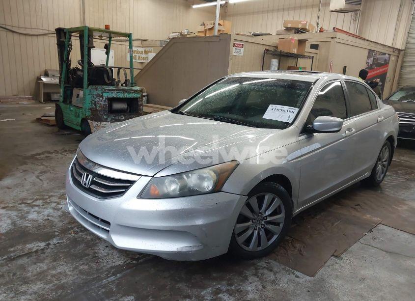 Photo 2 of 2011 Honda Accord 2.4 EX-L (VIN 1HGCP2F87BA105621)