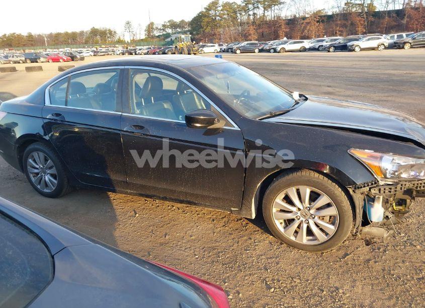 Photo 13 of 2012 Honda Accord 2.4 EX-L (VIN 1HGCP2F87CA052775)