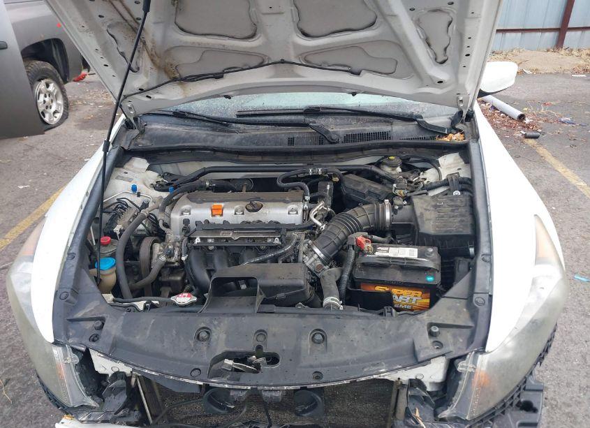 Photo 10 of 2012 Honda Accord 2.4 EX-L (VIN 1HGCP2F87CA127278)