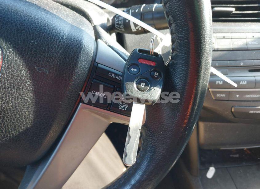 Photo 11 of 2012 Honda Accord 2.4 EX-L (VIN 1HGCP2F87CA144114)