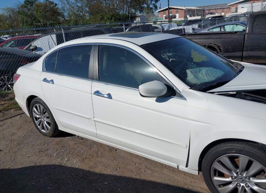 Photo 13 of 2012 Honda Accord 2.4 EX-L (VIN 1HGCP2F87CA160894)