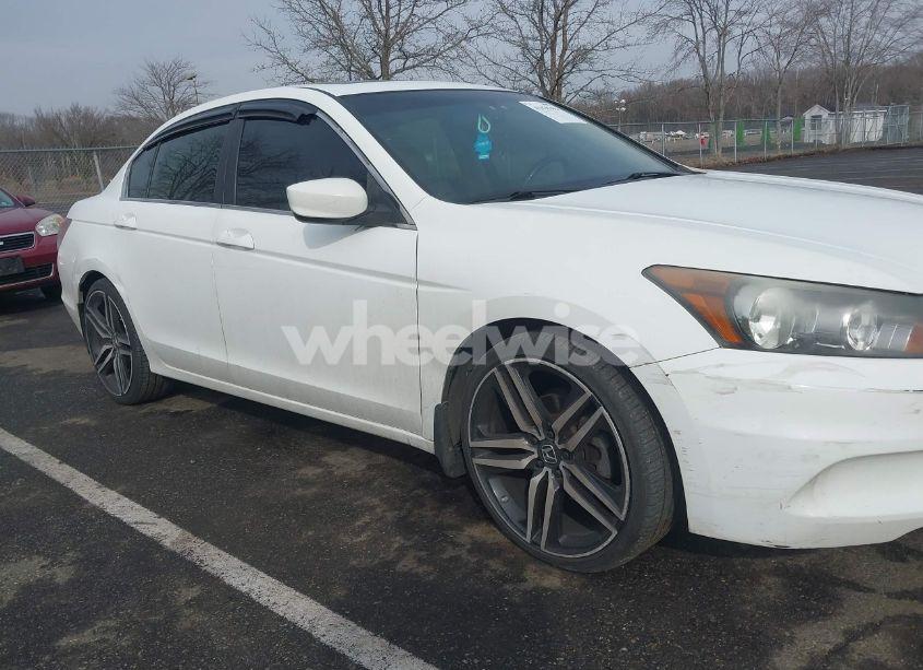Photo 17 of 2012 Honda Accord 2.4 EX-L (VIN 1HGCP2F87CA177713)