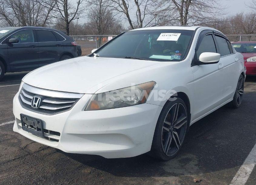 Photo 2 of 2012 Honda Accord 2.4 EX-L (VIN 1HGCP2F87CA177713)