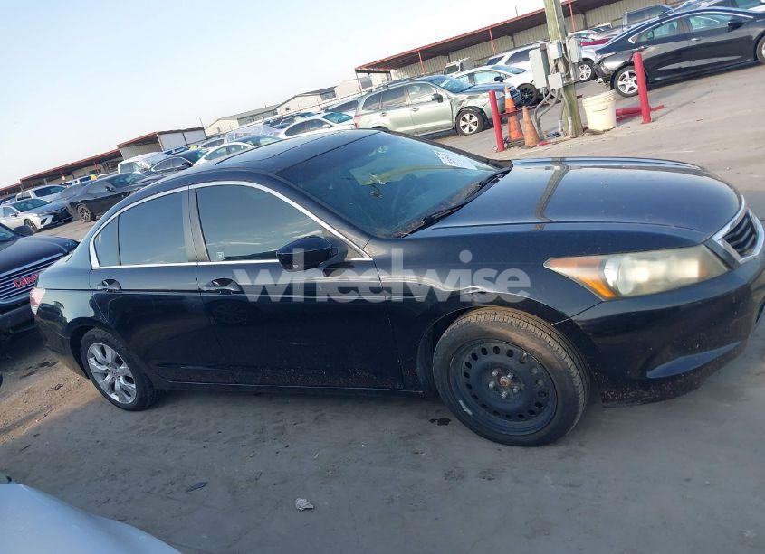 Photo 13 of 2010 Honda Accord 2.4 EX-L (VIN 1HGCP2F88AA135077)