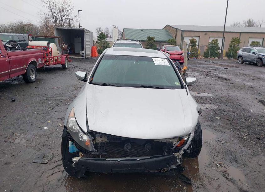 Photo 13 of 2010 Honda Accord 2.4 EX-L (VIN 1HGCP2F88AA153899)